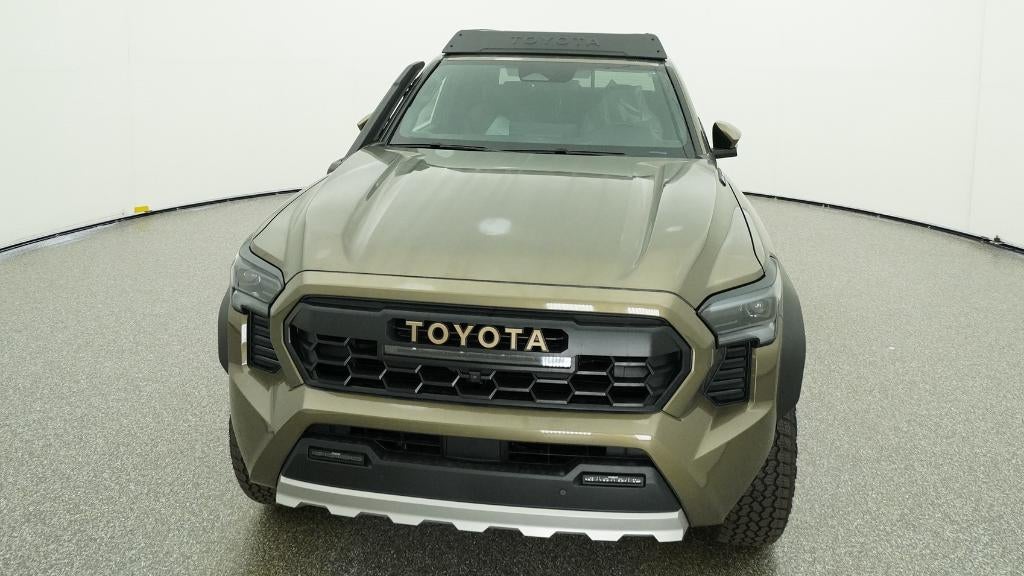 2026 Toyota Tacoma i-FORCE MAX Tacoma Trailhunter