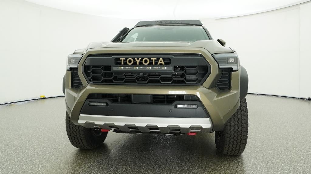 2026 Toyota Tacoma i-FORCE MAX Tacoma Trailhunter