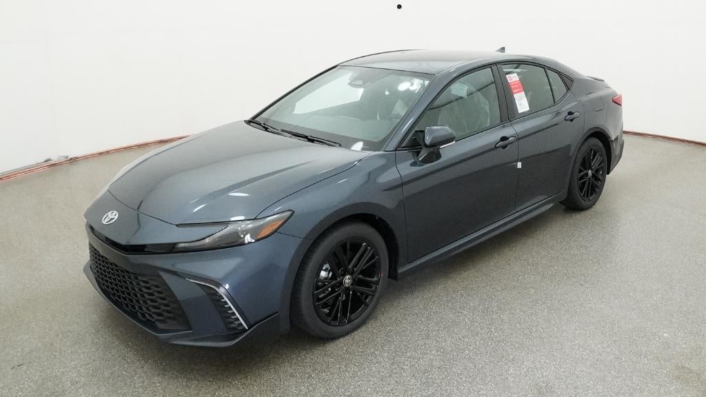 2026 Toyota Camry SE Hybrid's photo