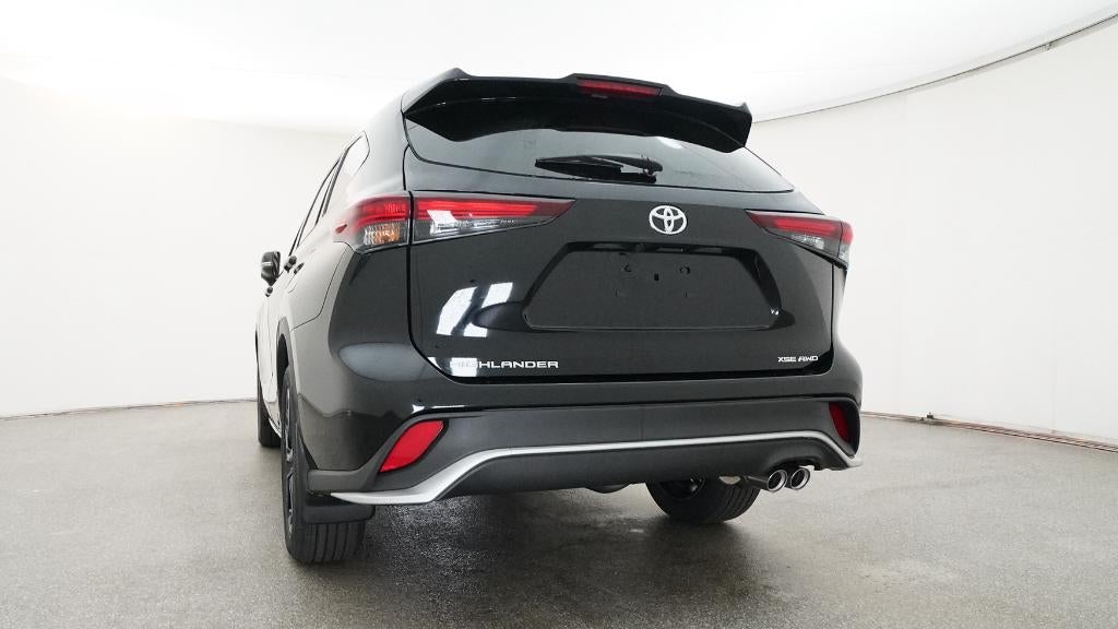 2026 Toyota Highlander XSE