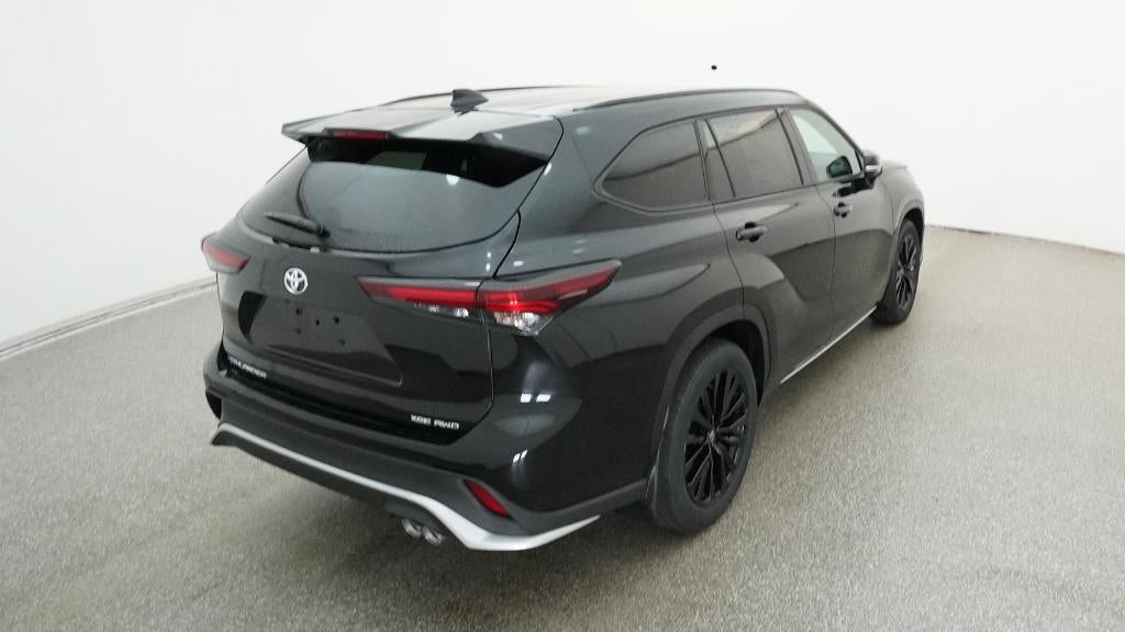 2026 Toyota Highlander XSE
