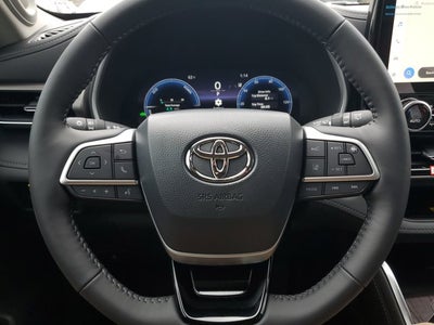 2026 Toyota Highlander Hybrid Limited
