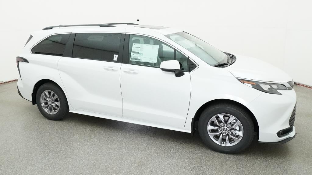 2026 Toyota Sienna XLE