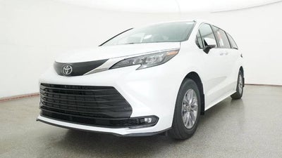 2026 Toyota Sienna XLE