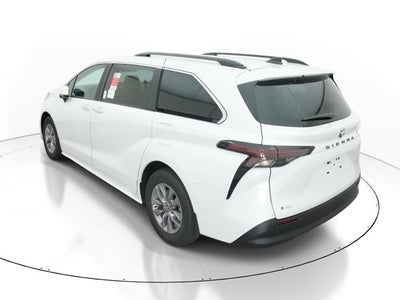 2026 Toyota Sienna XLE
