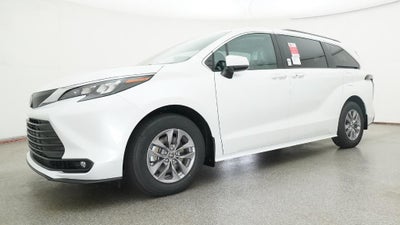 2026 Toyota Sienna XLE