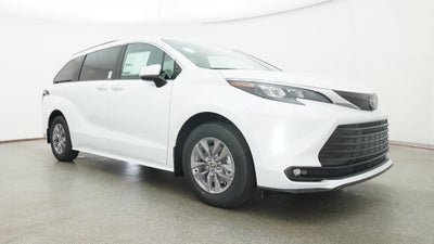 2026 Toyota Sienna XLE