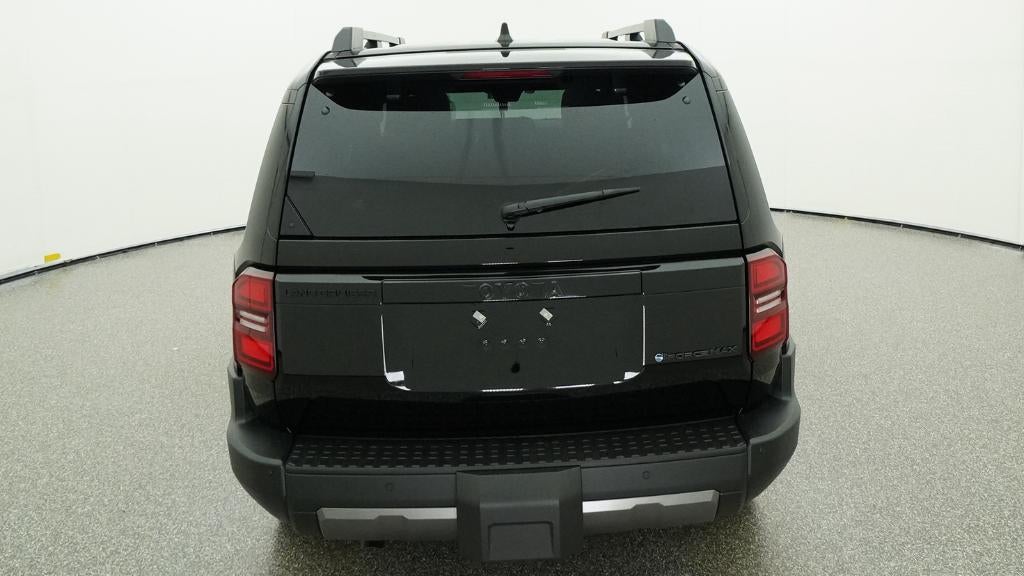 2026 Toyota Land Cruiser 4WD (Natl)