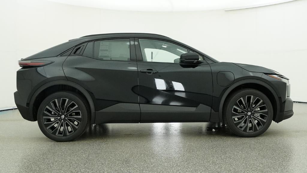 2026 Toyota C-HR XSE