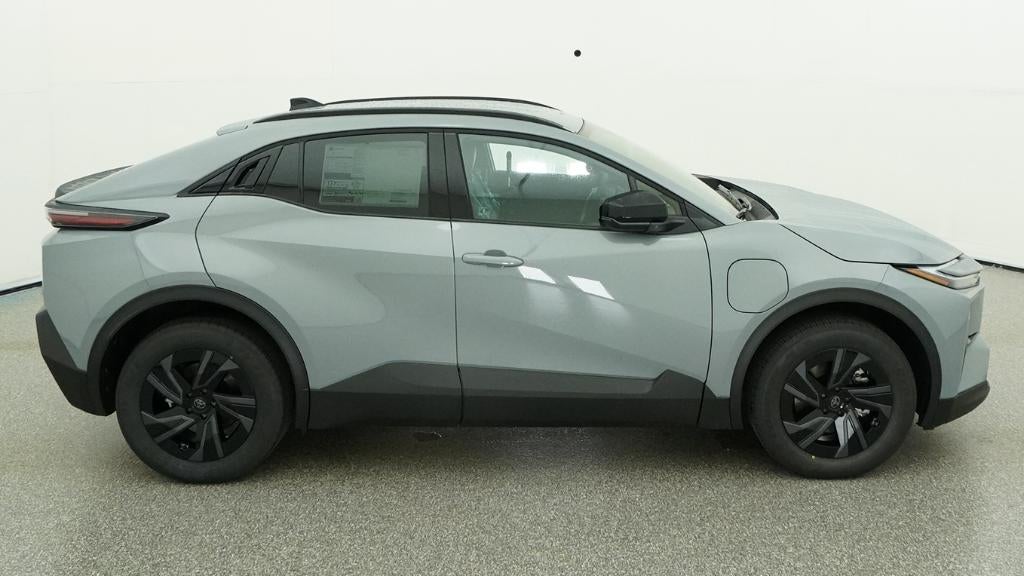 2026 Toyota C-HR SE