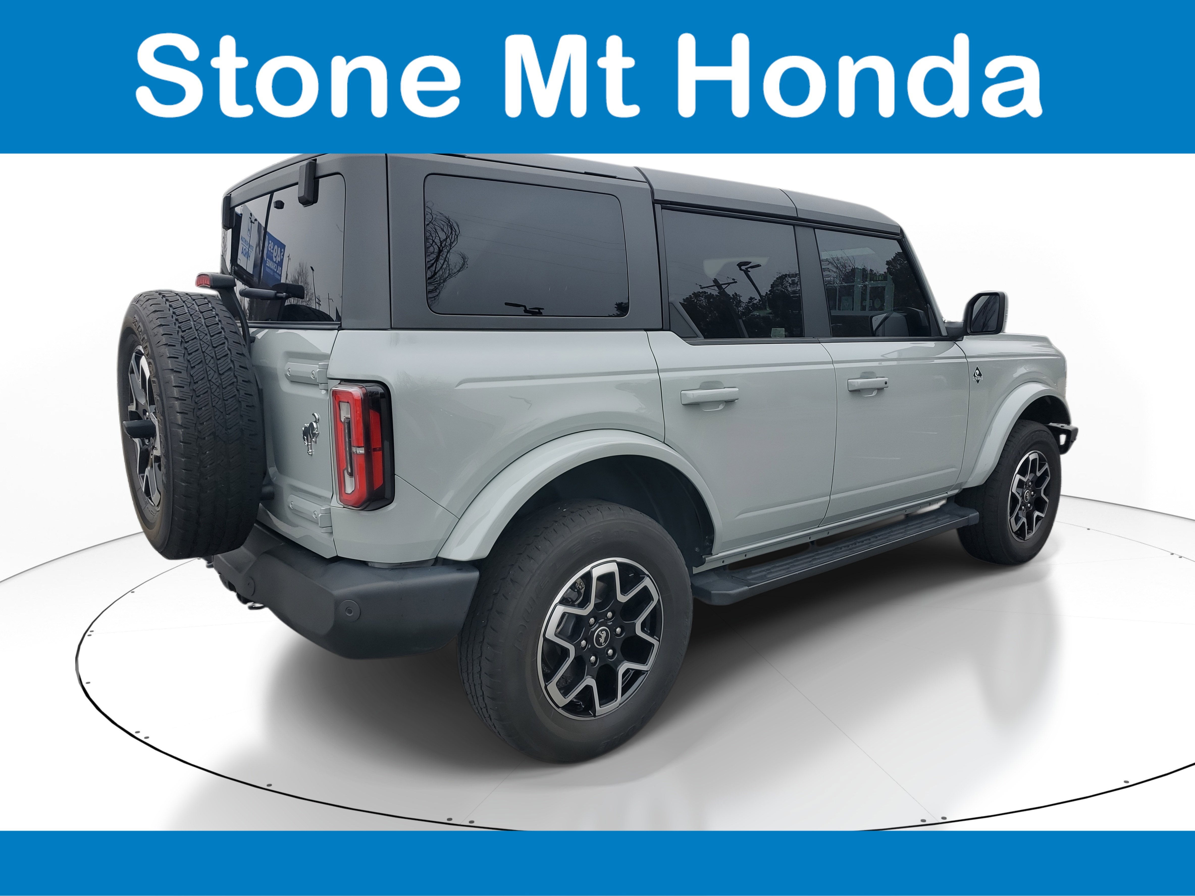 2023 Ford Bronco Base