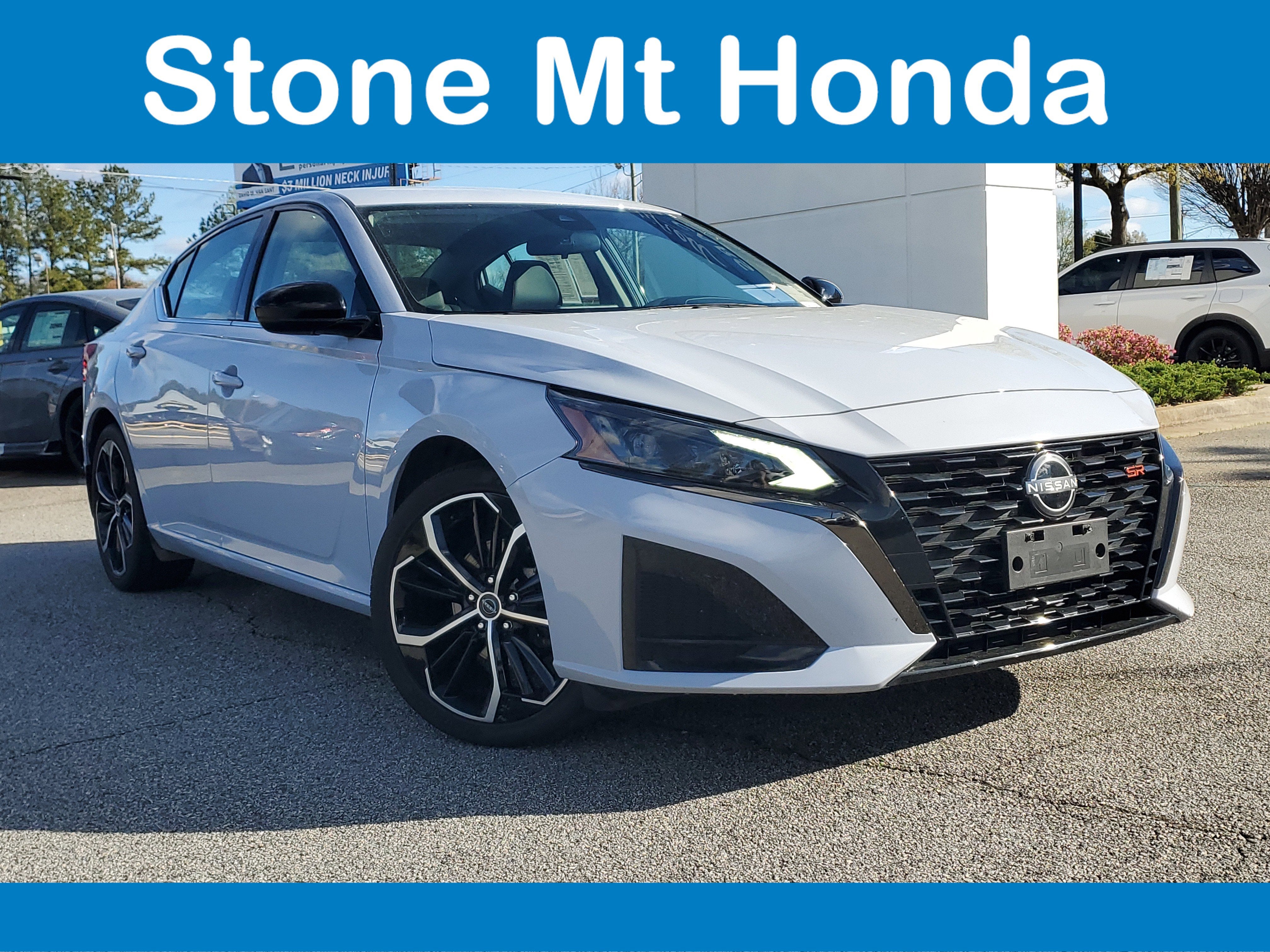 2023 Nissan Altima 2.5 SR