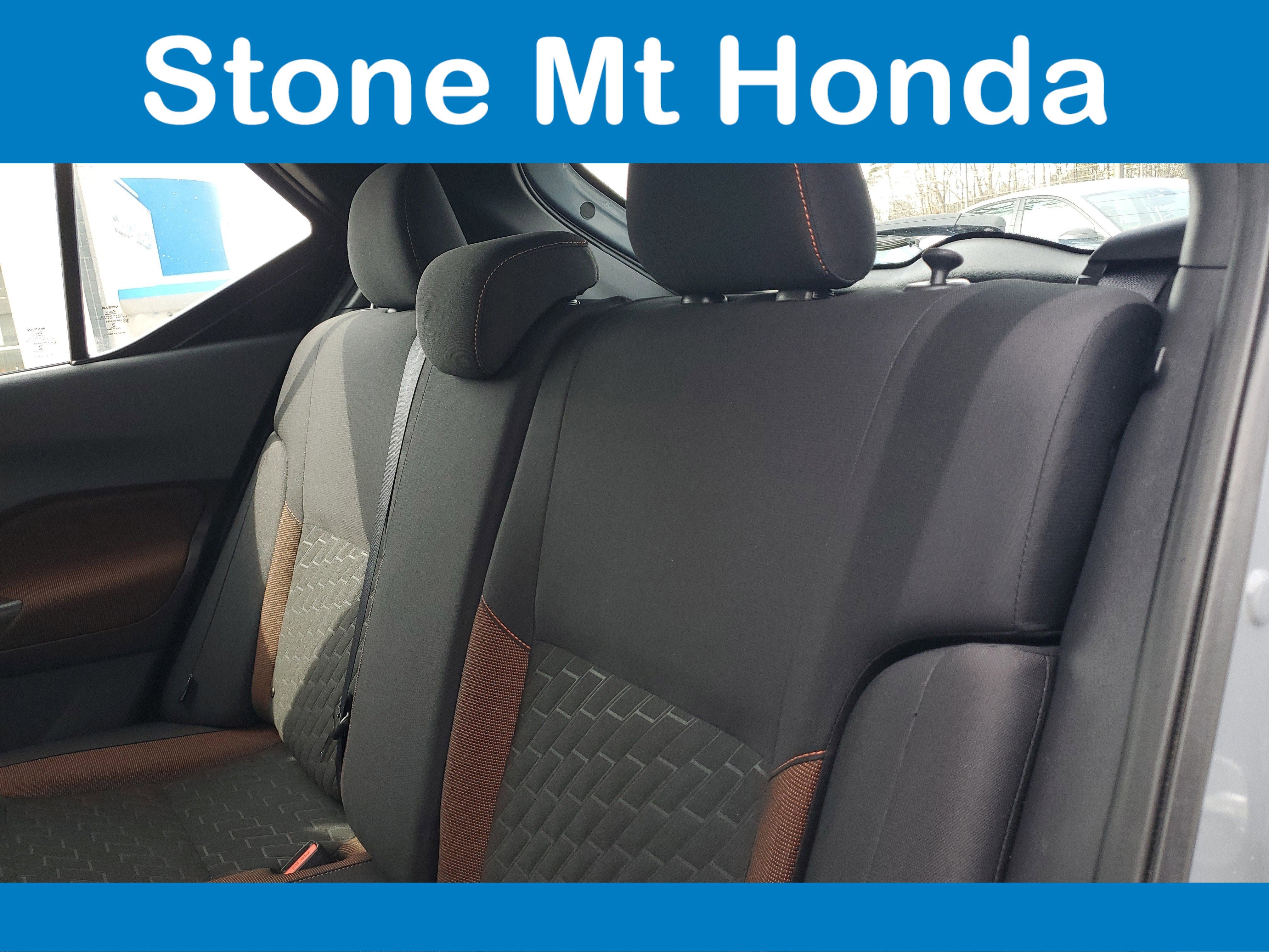 2022 Nissan Kicks SR