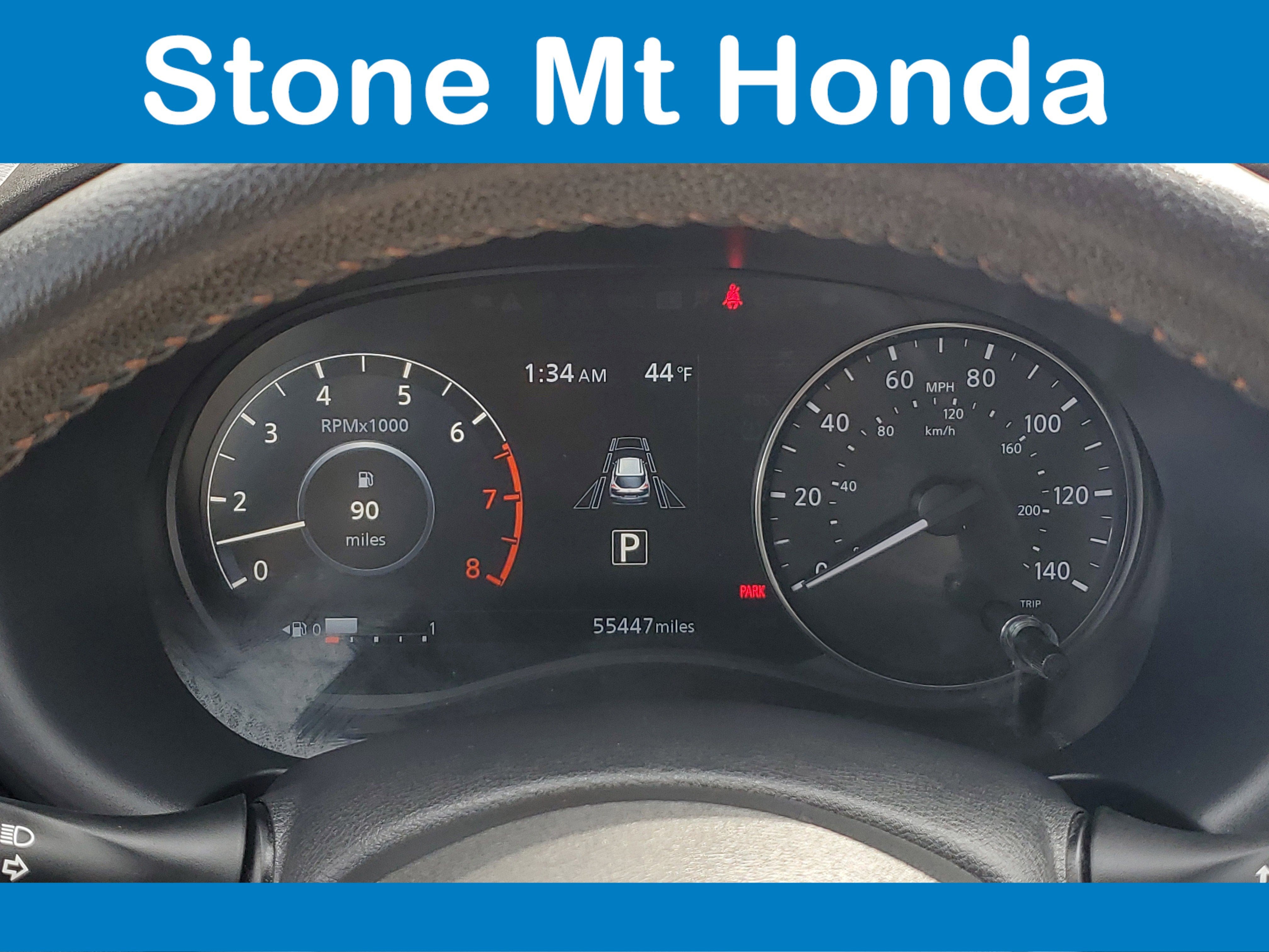 2022 Nissan Kicks SR