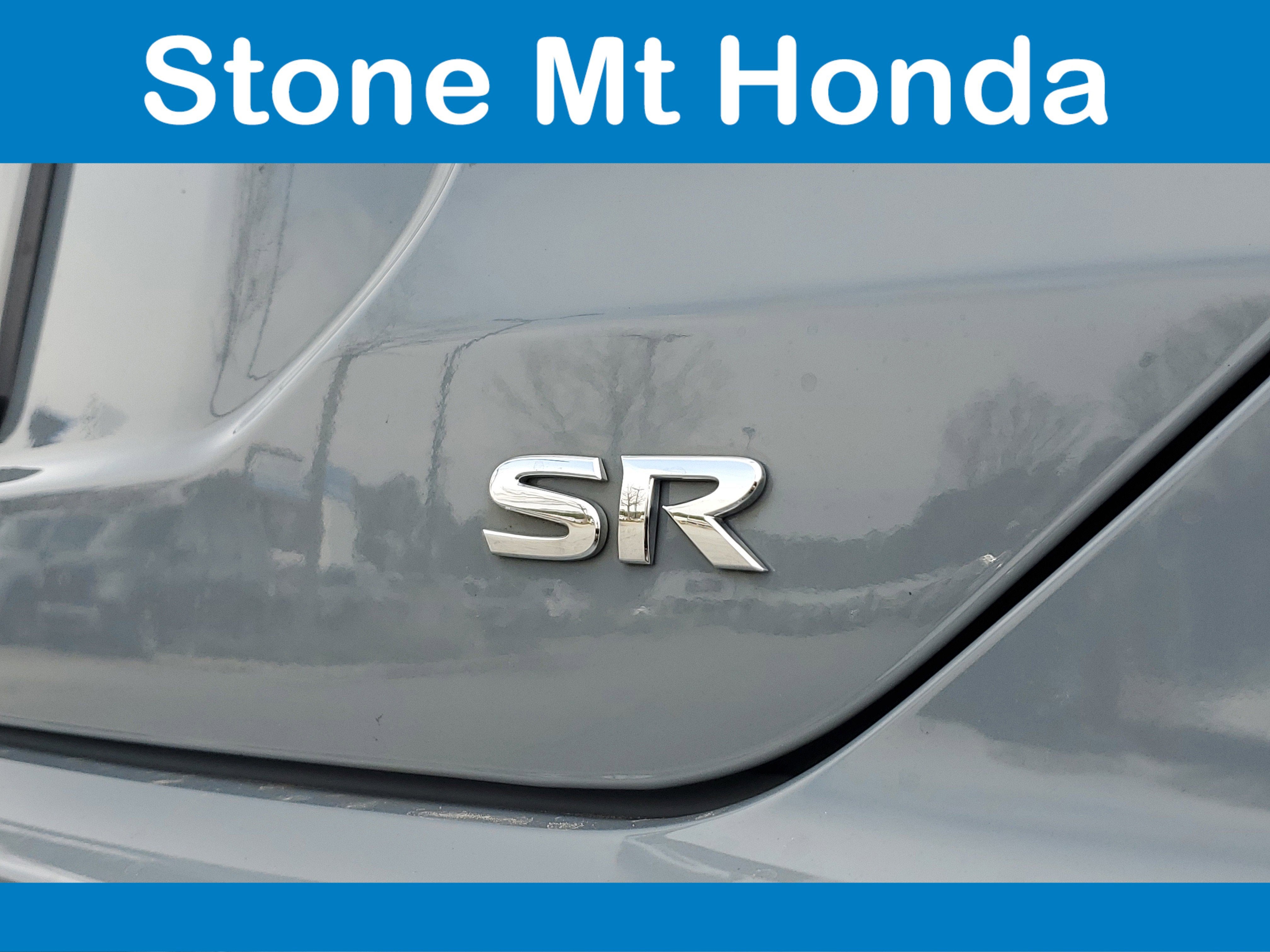 2022 Nissan Kicks SR