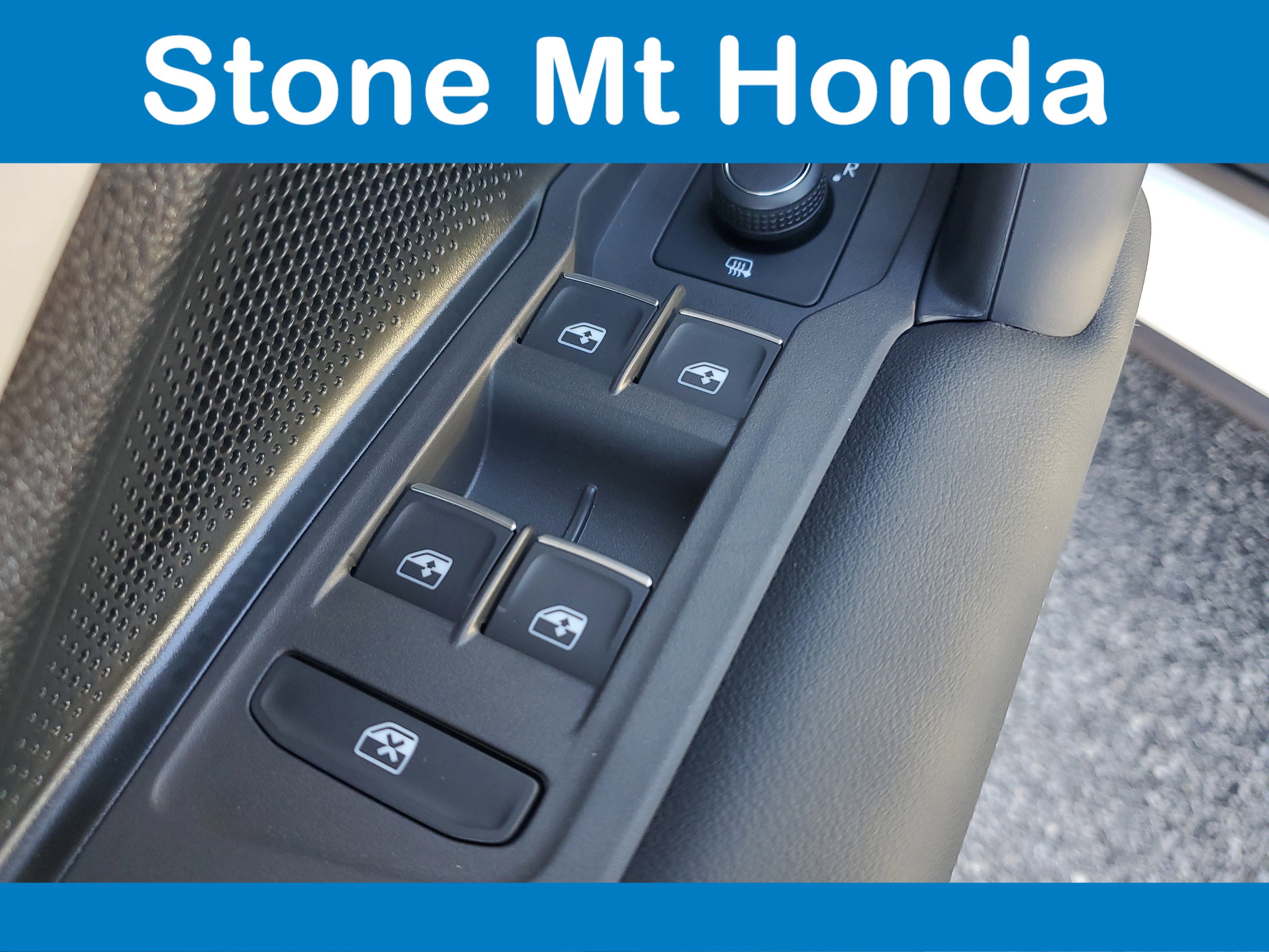 2025 Volkswagen Tiguan SE