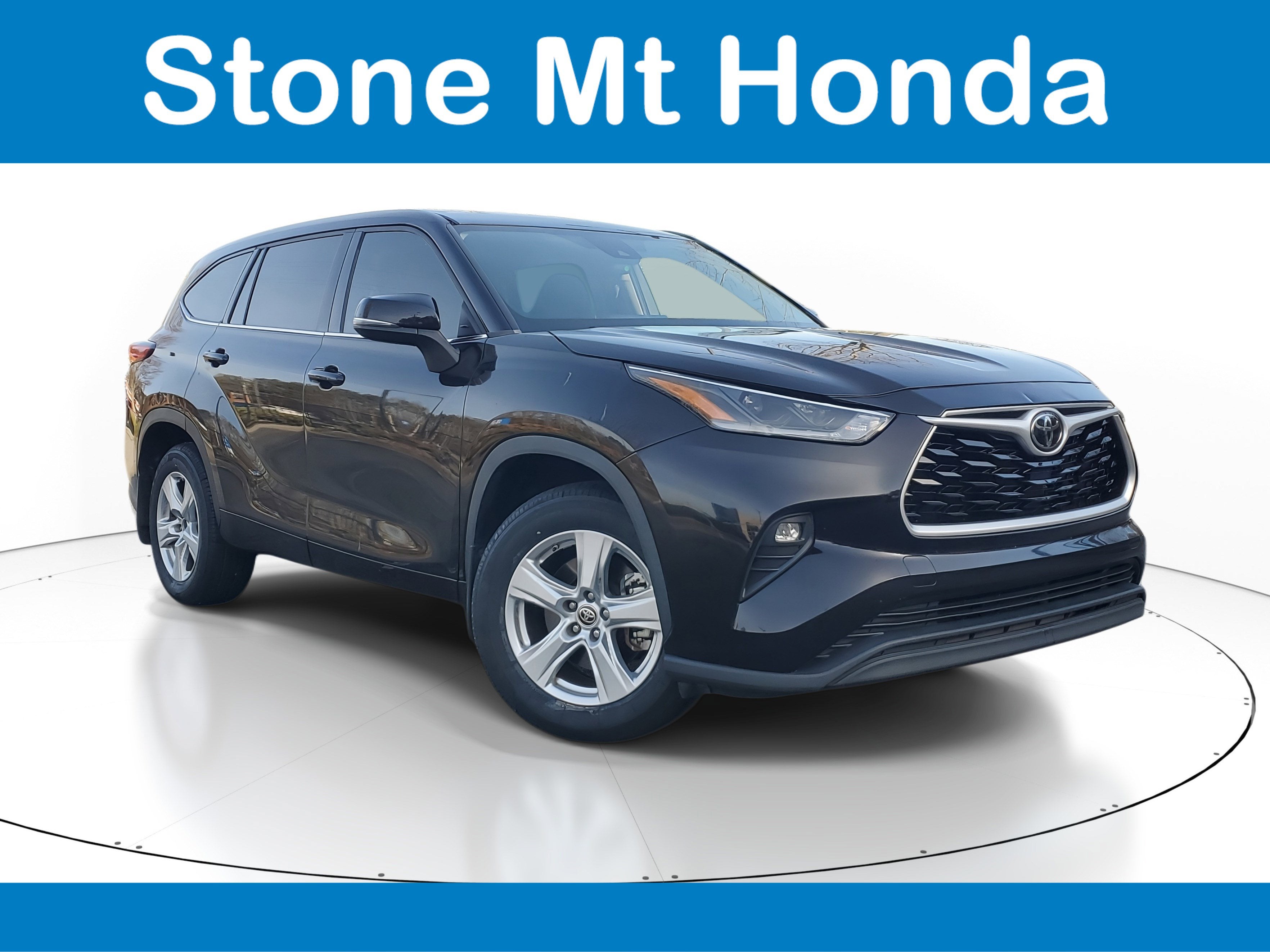 2021 Toyota Highlander LE