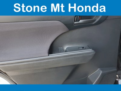 2021 Toyota Highlander LE