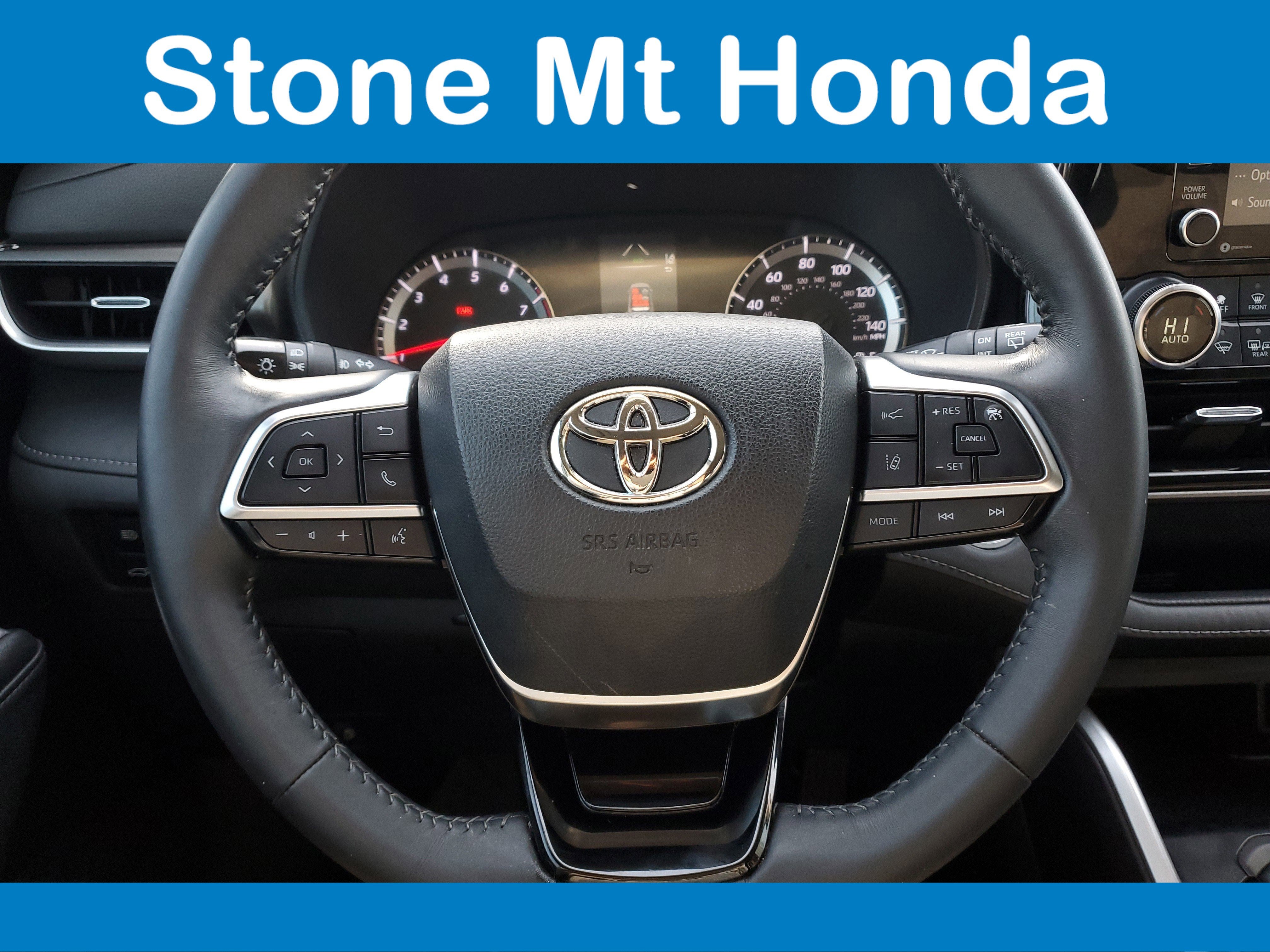 2021 Toyota Highlander LE