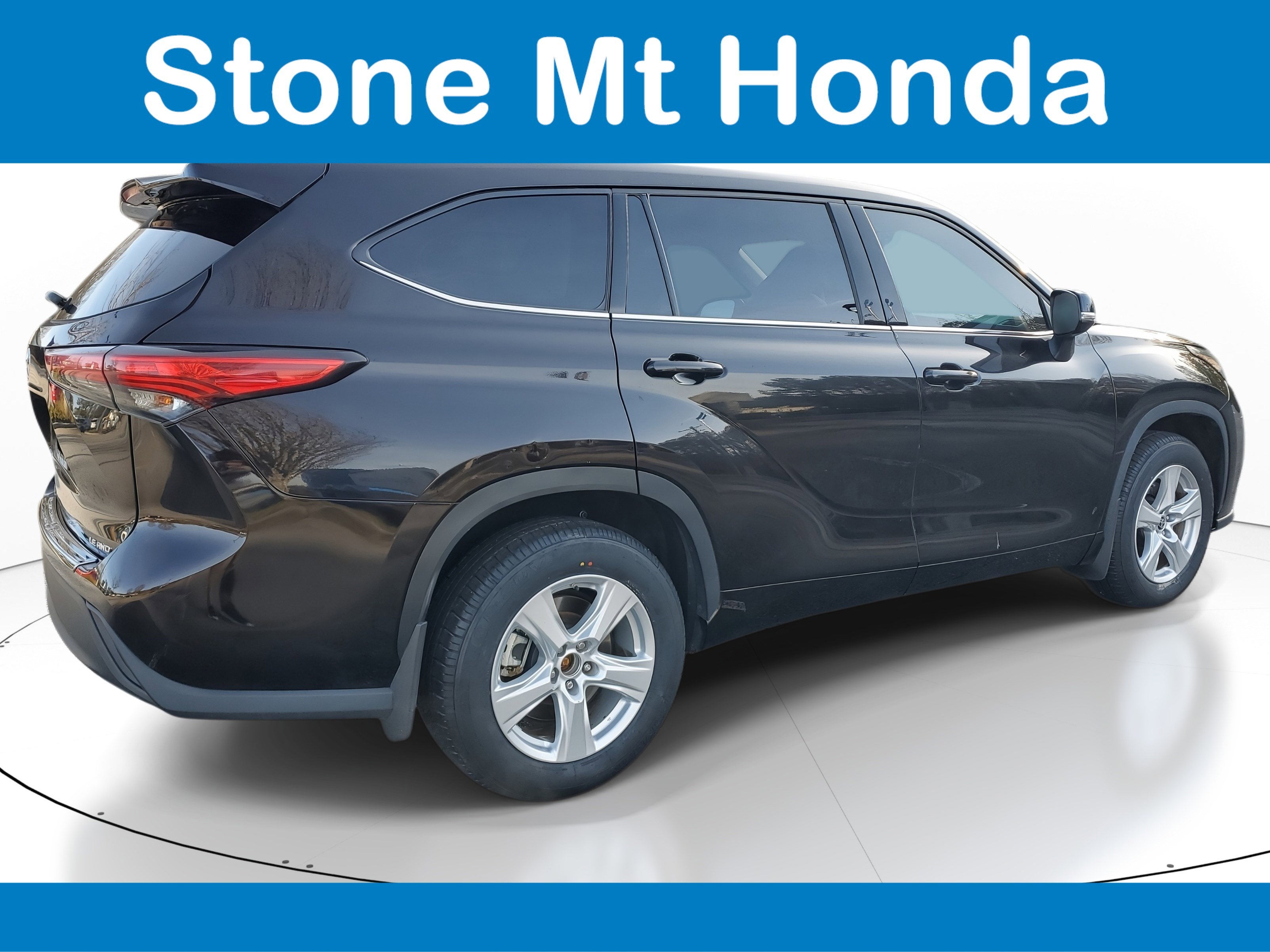 2021 Toyota Highlander LE