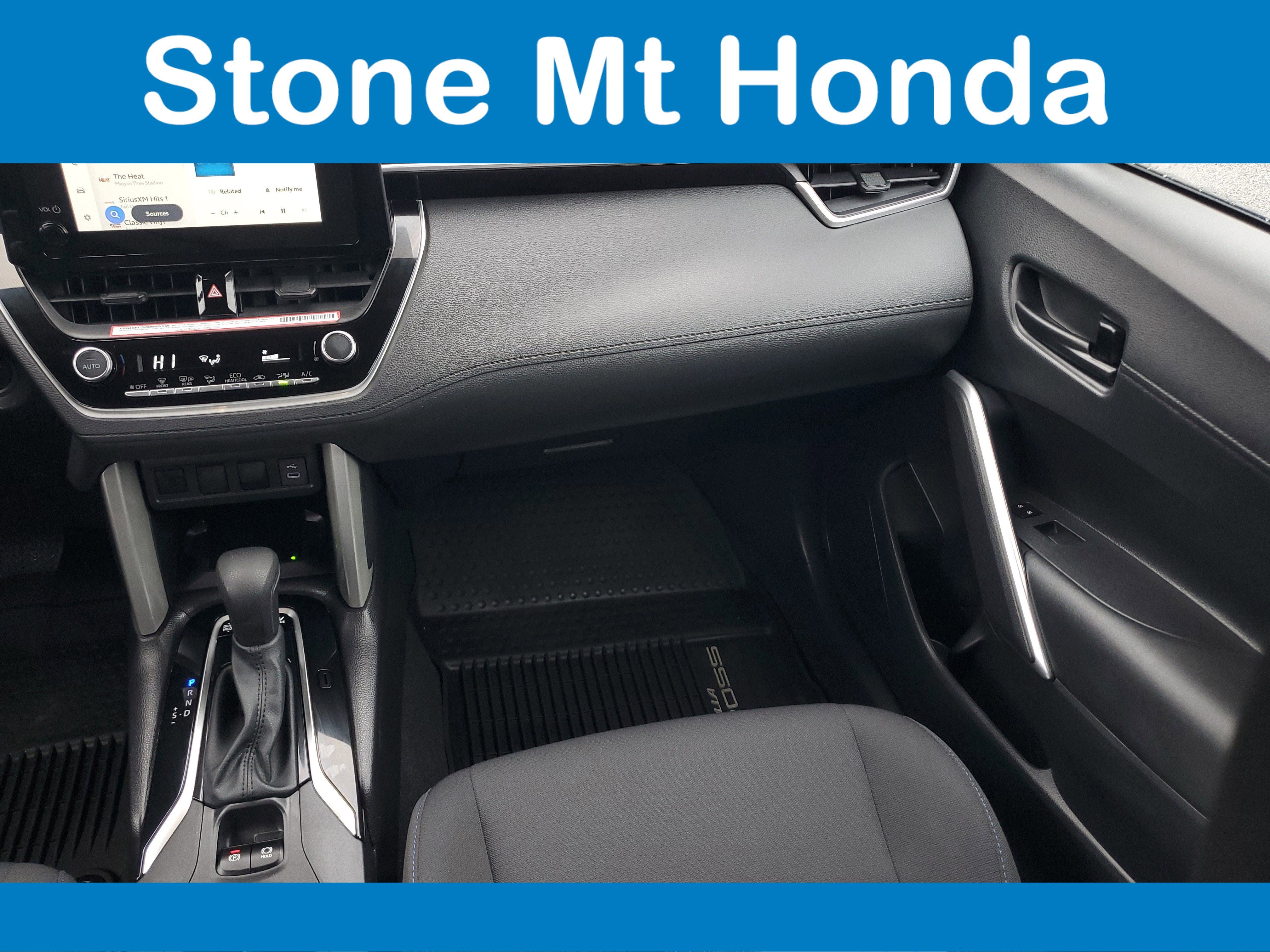 2024 Toyota Corolla Cross Hybrid SE