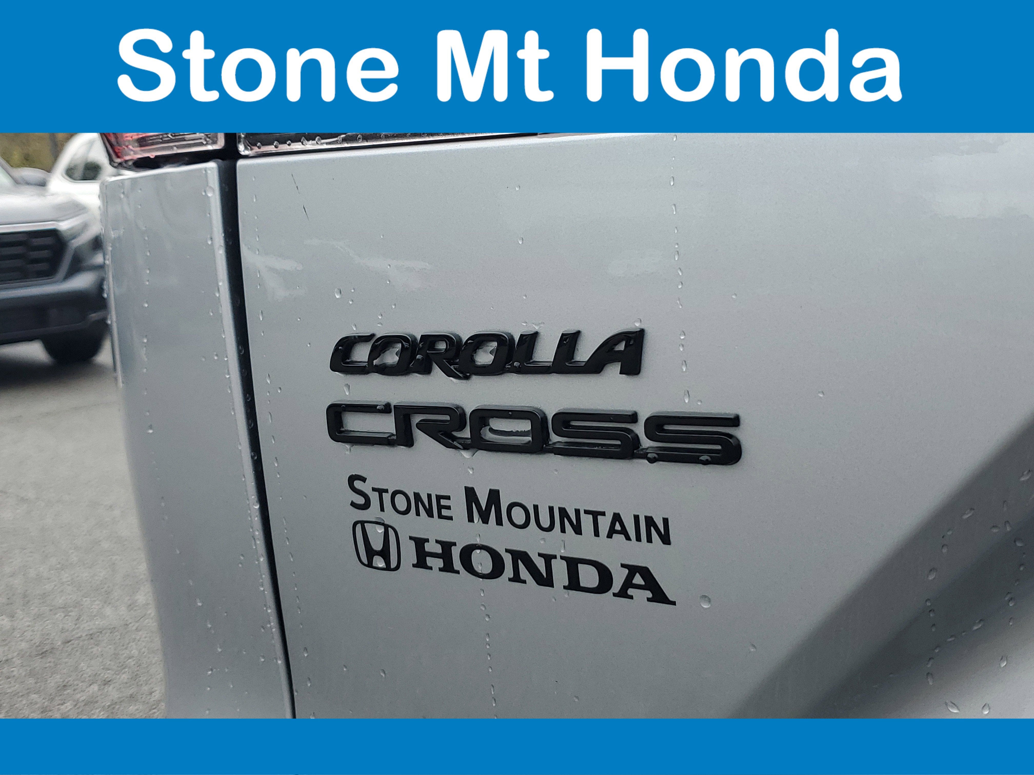 2024 Toyota Corolla Cross Hybrid SE