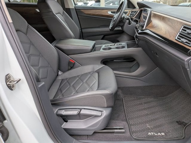 2024 Volkswagen Atlas 2.0T SE