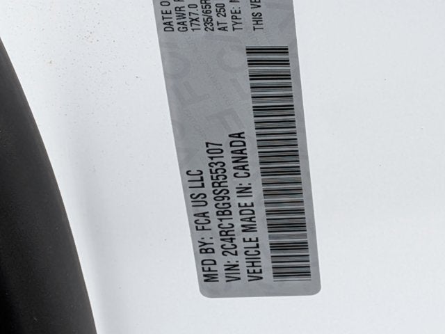 2025 Chrysler Pacifica Select