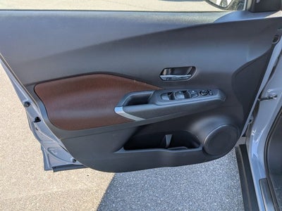 2021 Nissan Kicks SR