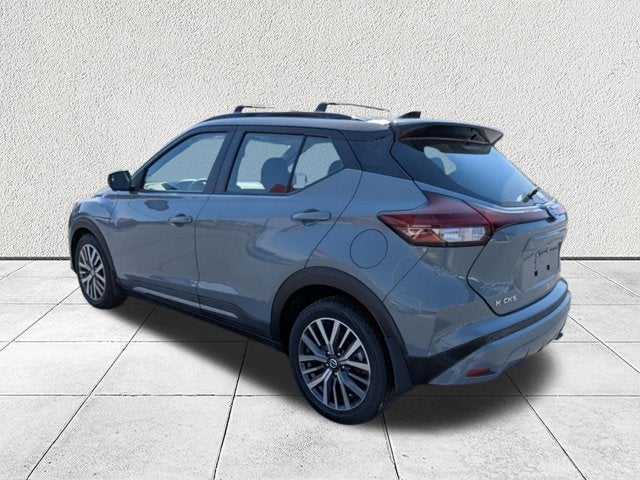 2021 Nissan Kicks SR