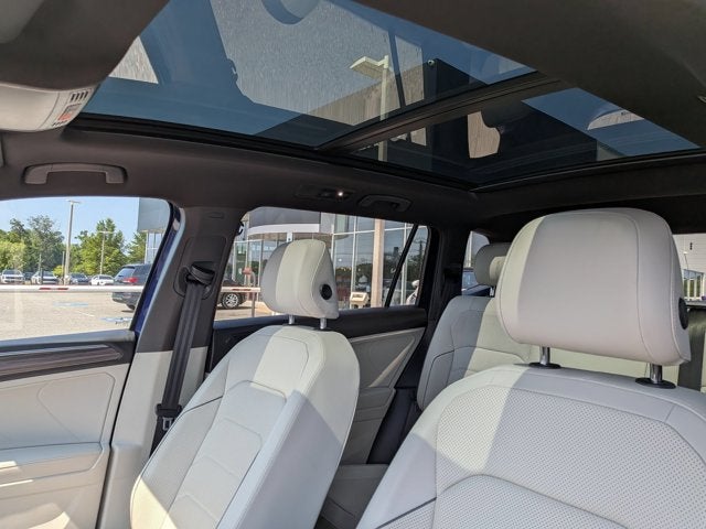 2023 Volkswagen Tiguan SEL R-Line