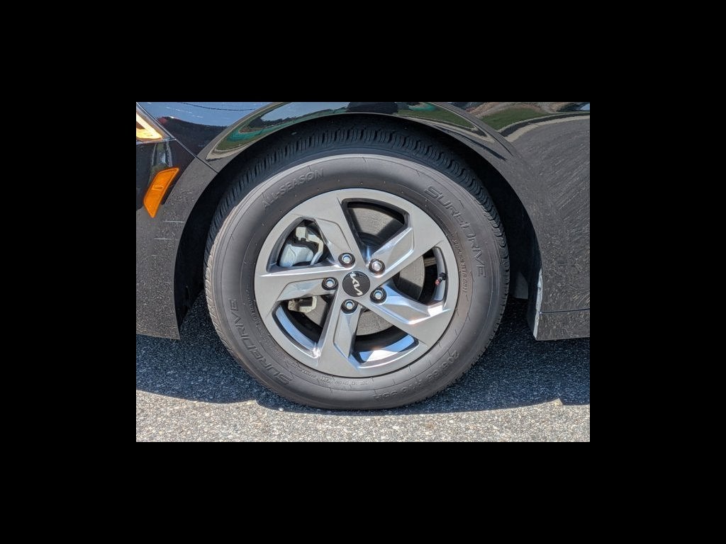 2023 Kia K5 LXS