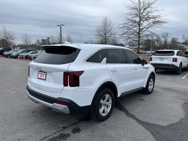 2025 Kia Sorento LX