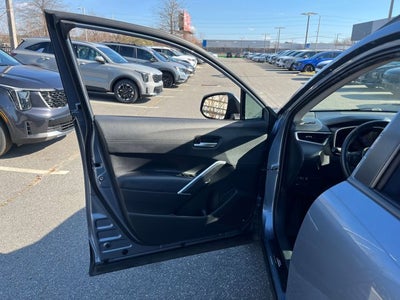 2022 Toyota Corolla Cross XLE