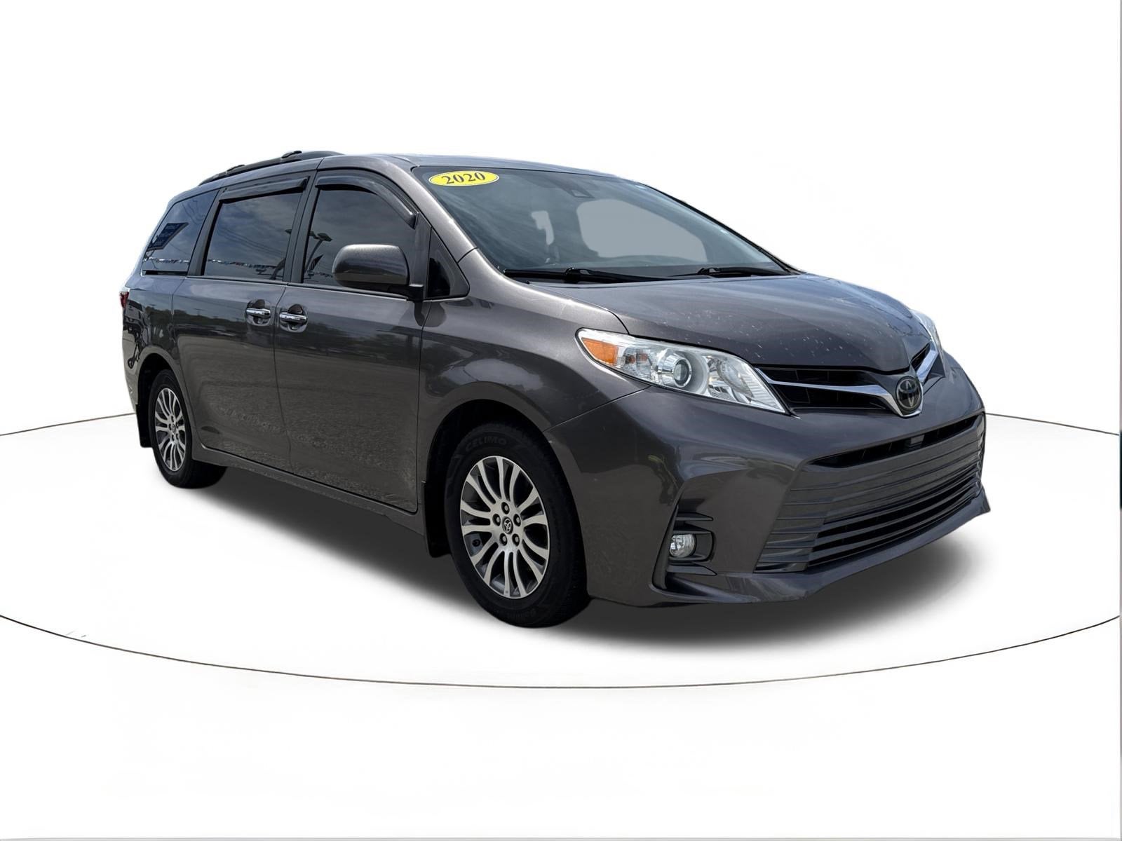 2020 Toyota Sienna XLE