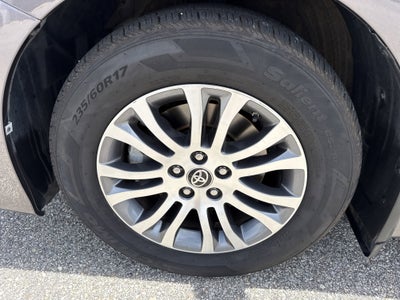 2020 Toyota Sienna XLE