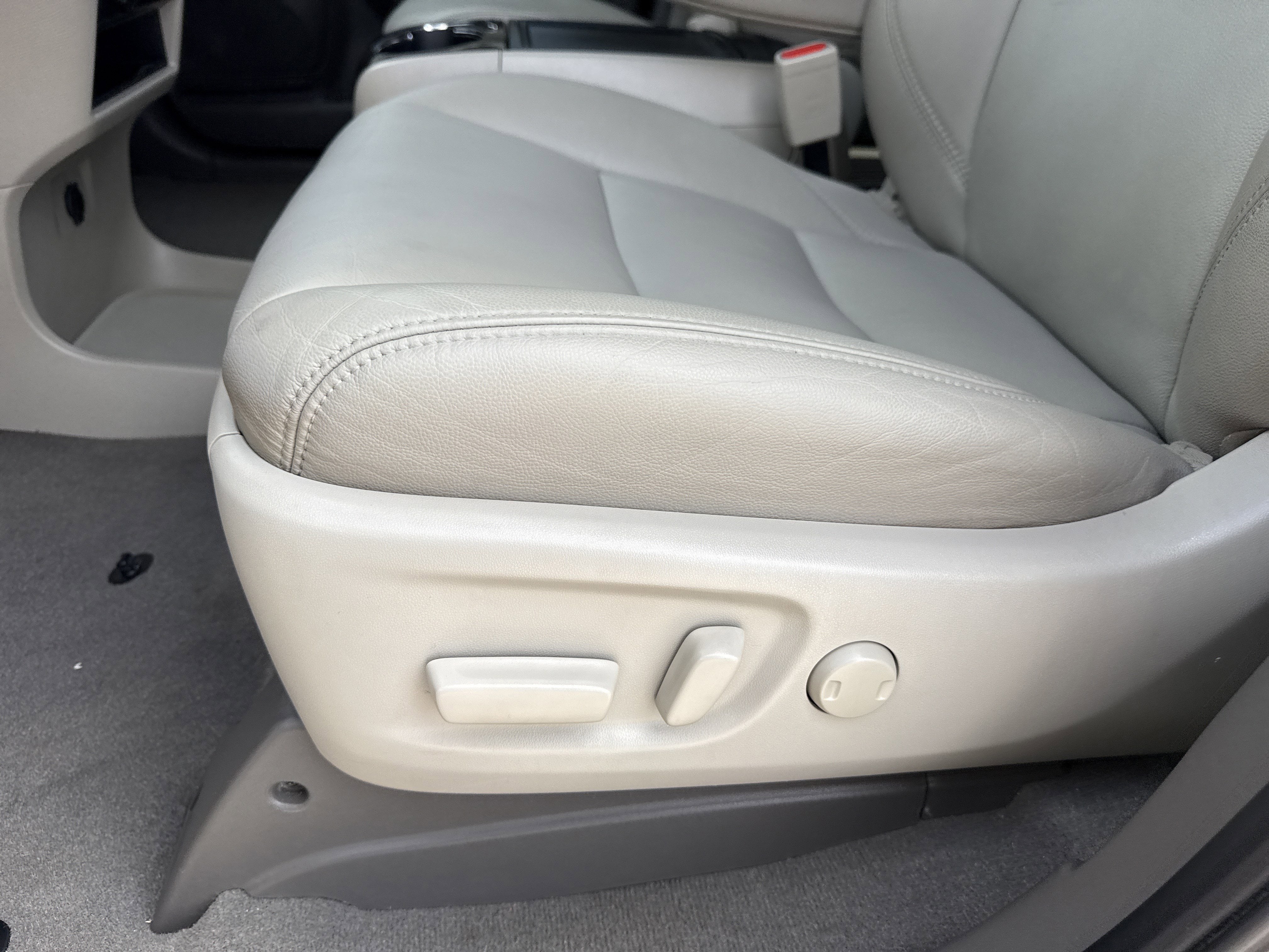 2020 Toyota Sienna XLE