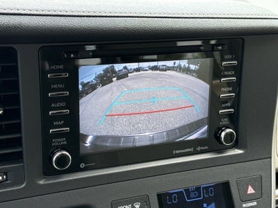 2020 Toyota Sienna XLE