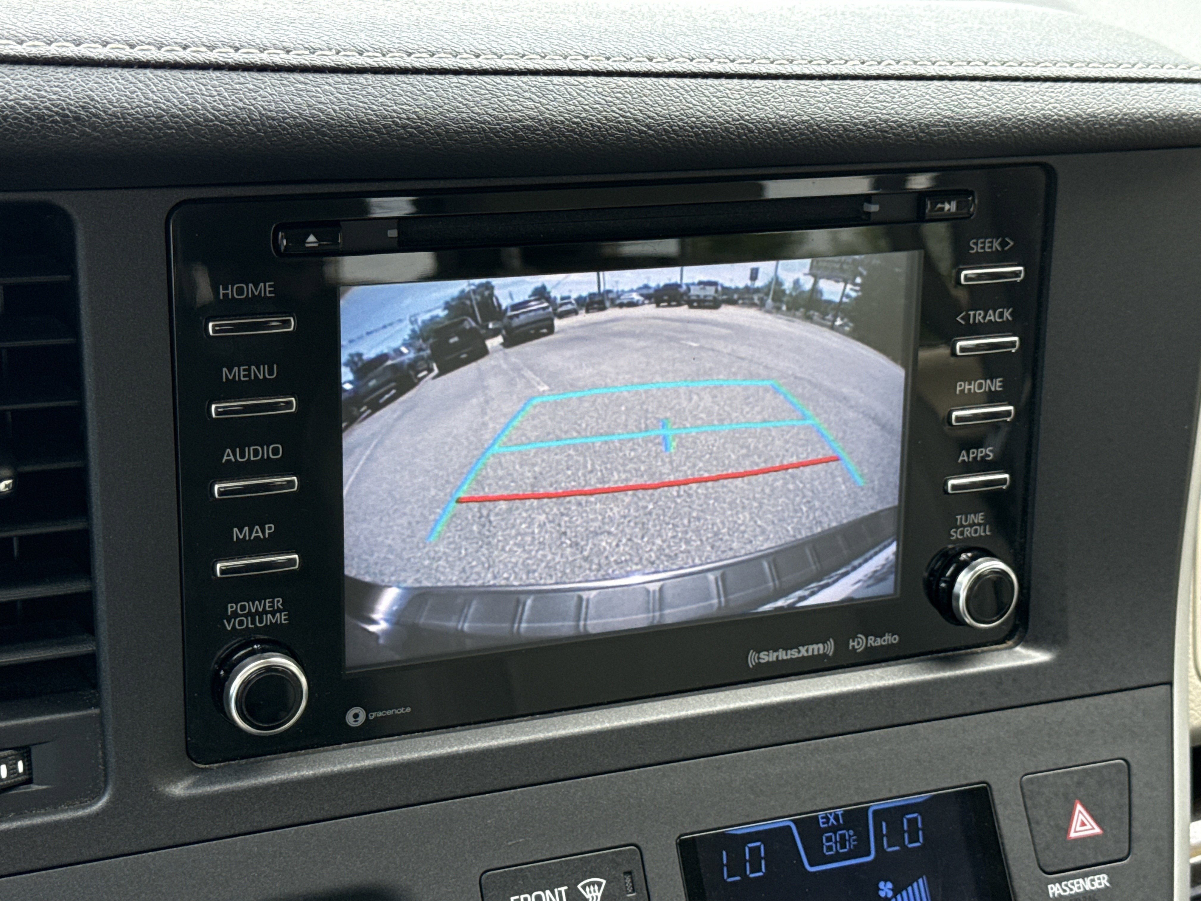 2020 Toyota Sienna XLE