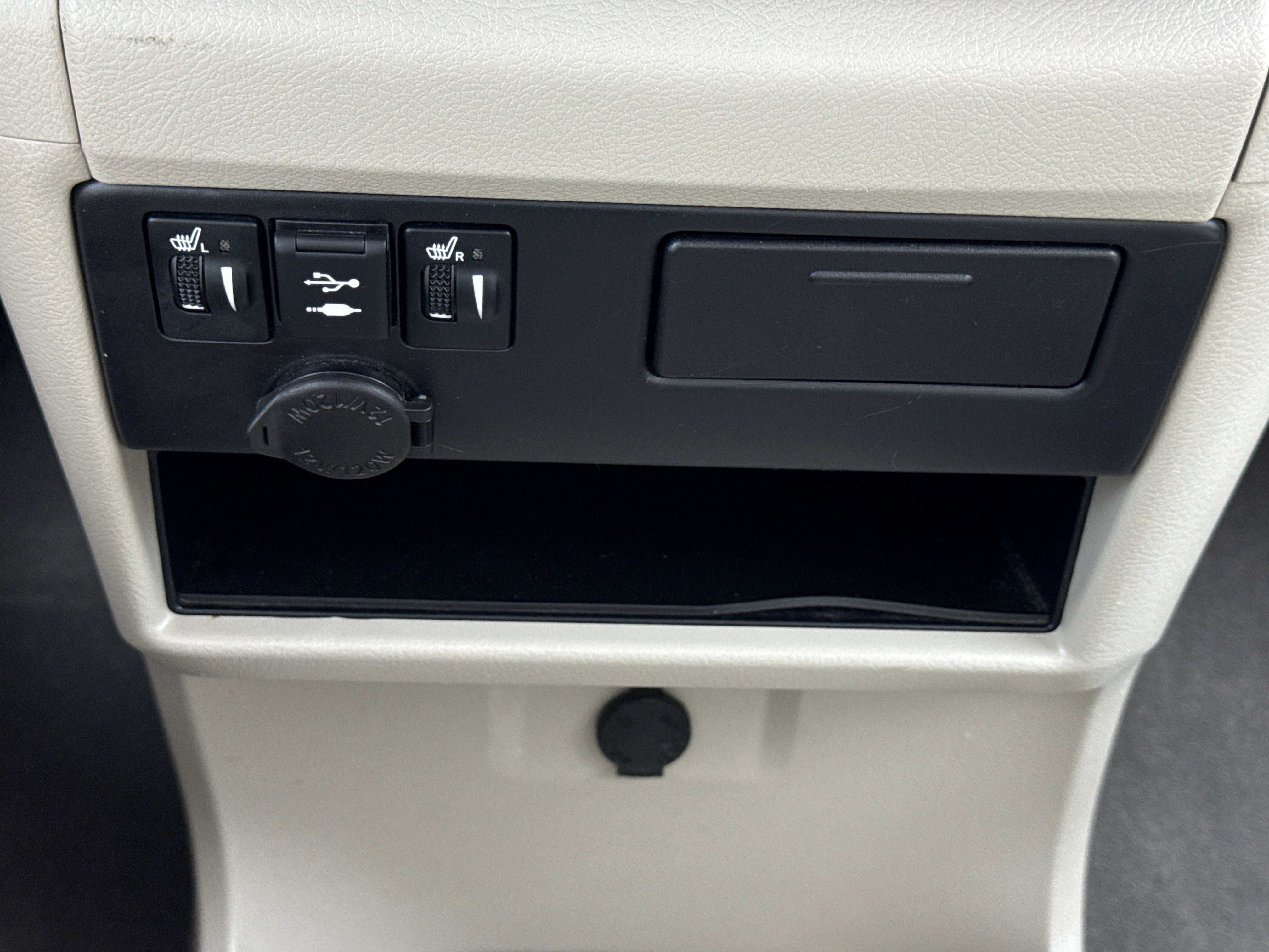 2020 Toyota Sienna XLE