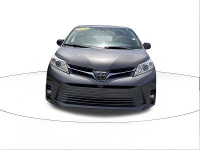 2020 Toyota Sienna XLE