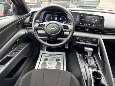 2025 Hyundai Elantra SEL Sport