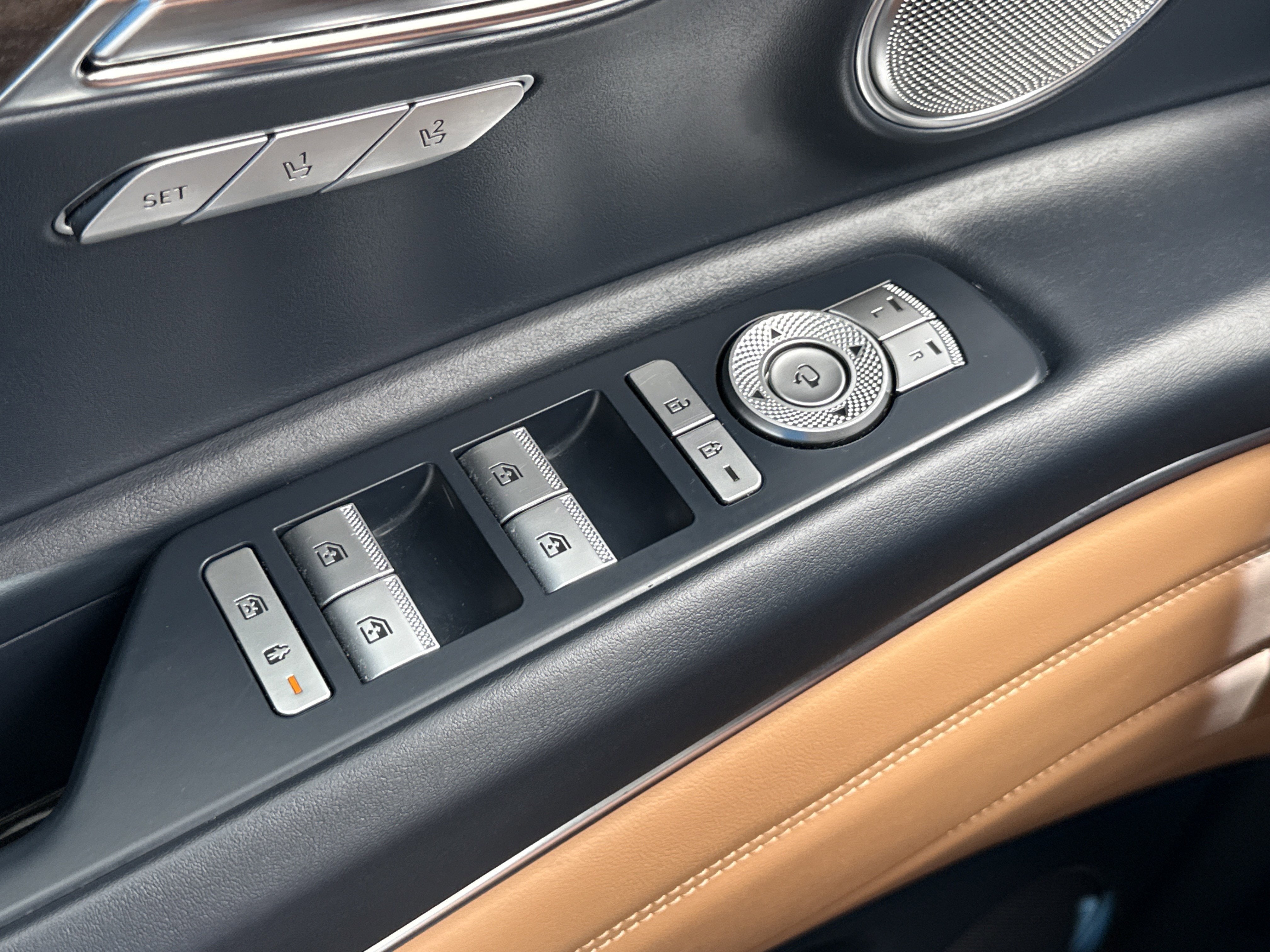 2023 Genesis GV80 2.5T