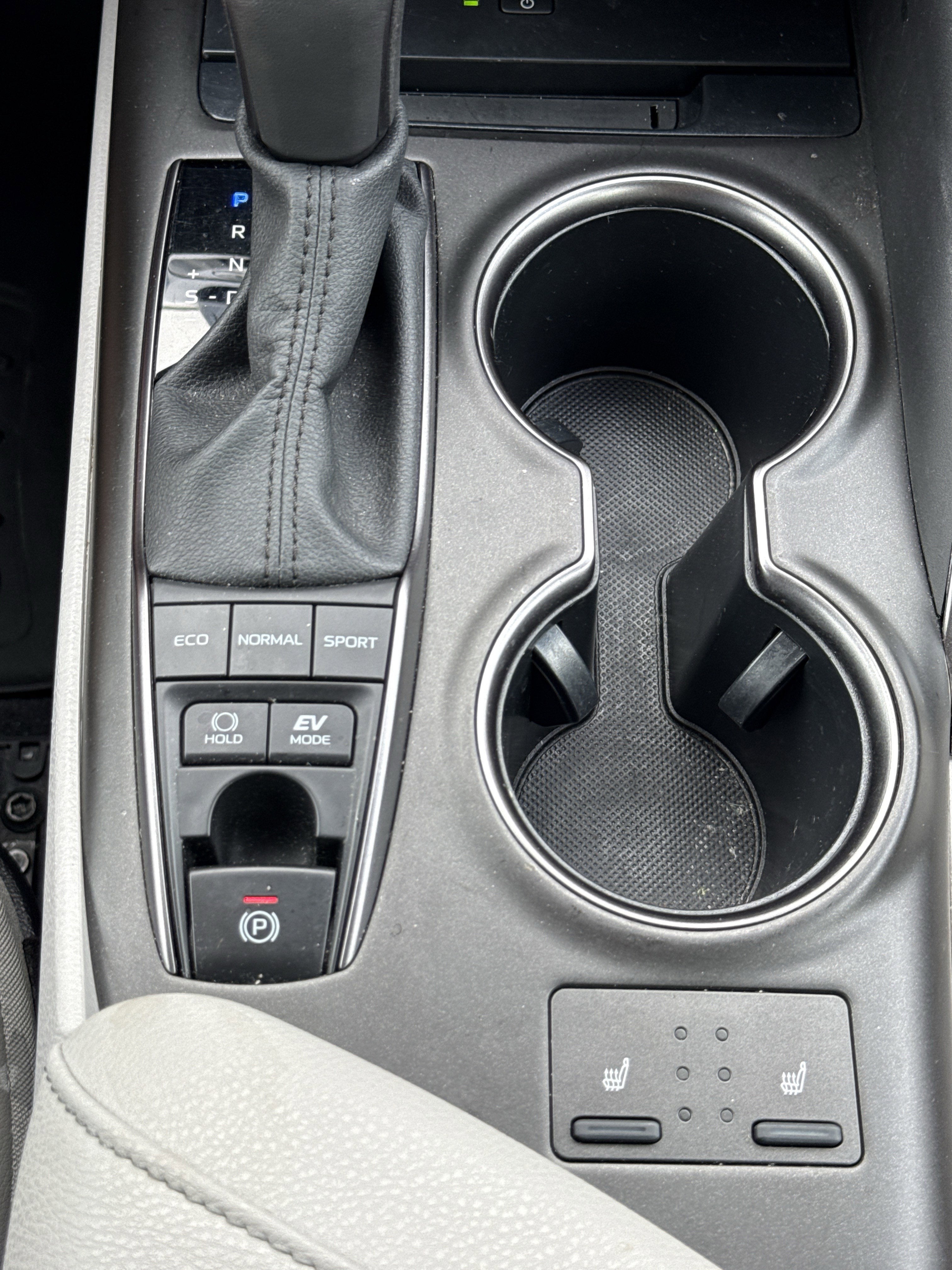 2023 Toyota Camry Hybrid XSE