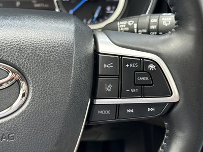 2022 Toyota Highlander Hybrid Platinum