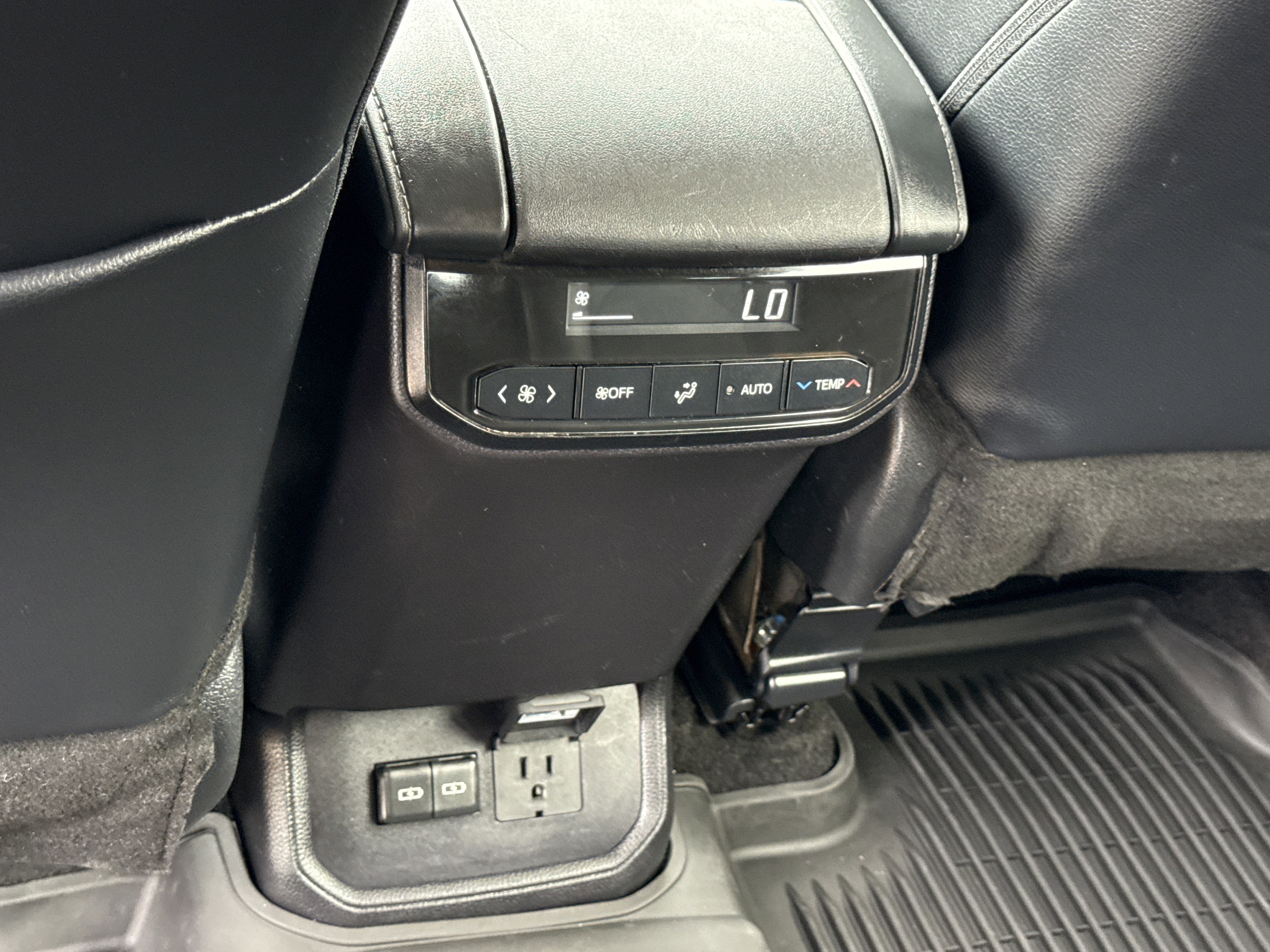 2024 Toyota Highlander Hybrid Limited