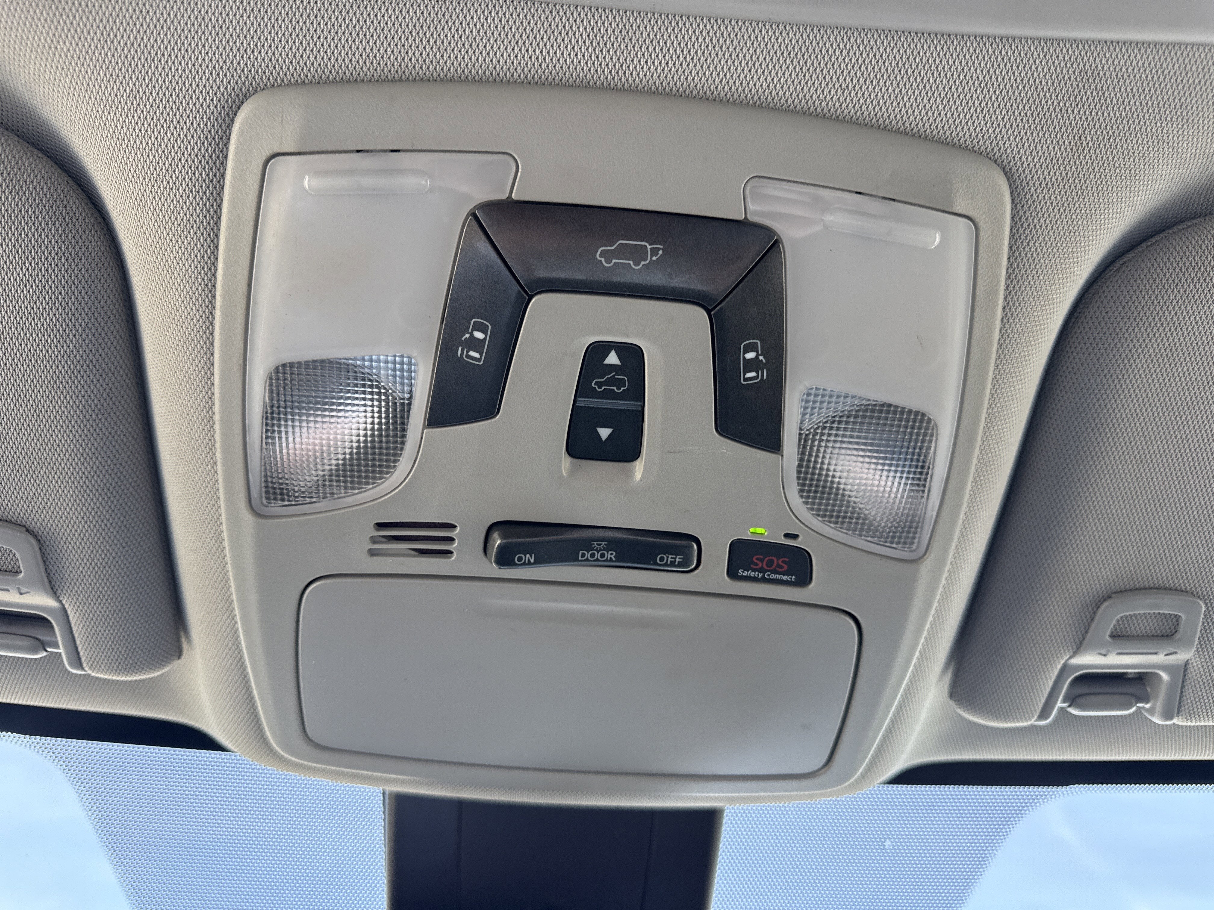 2020 Toyota Sienna XLE Premium