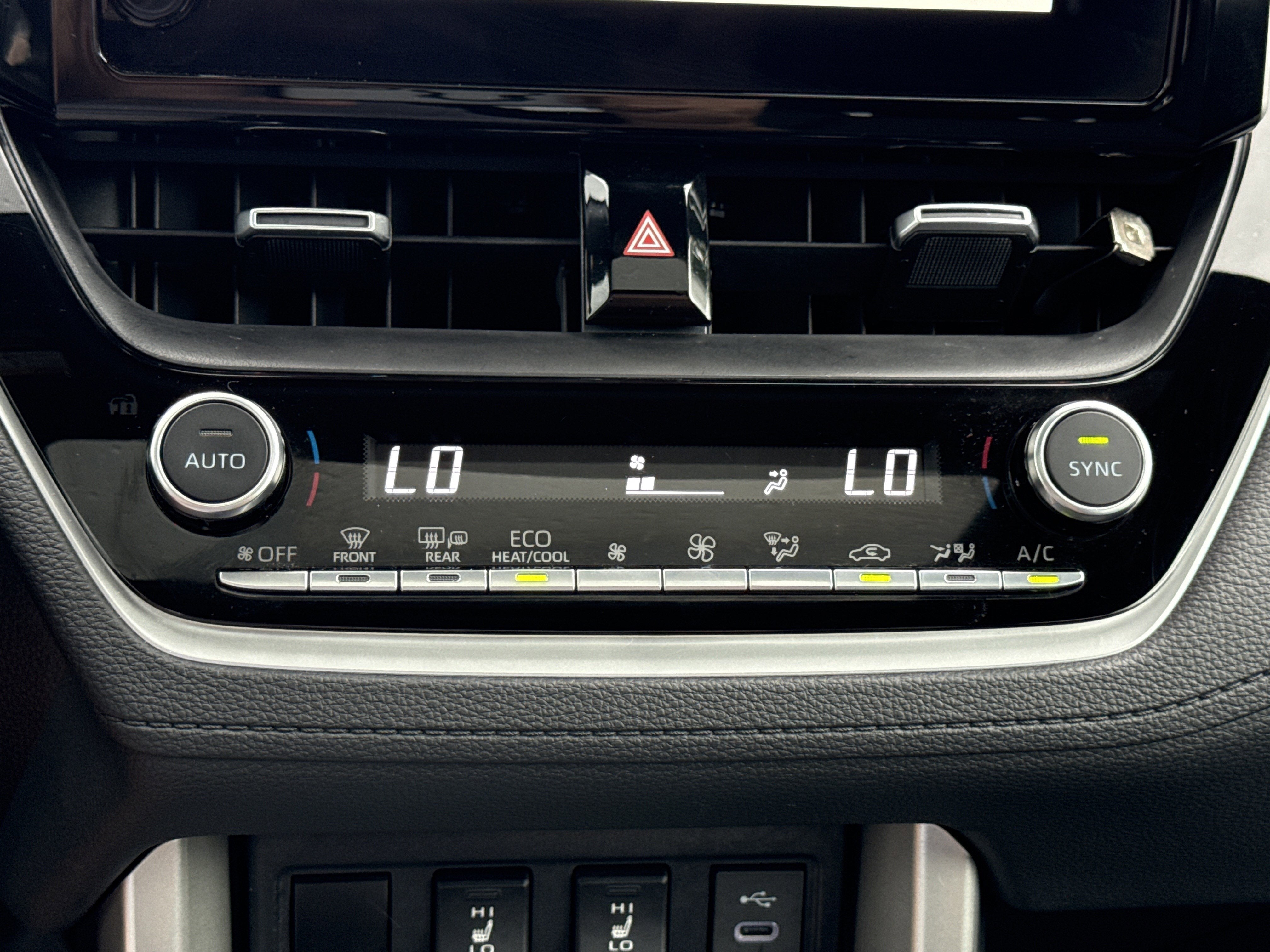 2024 Toyota Corolla Cross Hybrid XSE