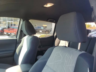 2022 Toyota Tacoma 4WD SR