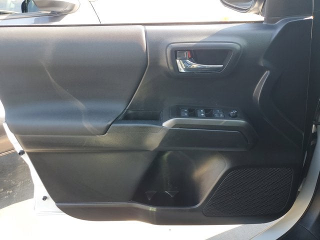 2022 Toyota Tacoma 4WD SR